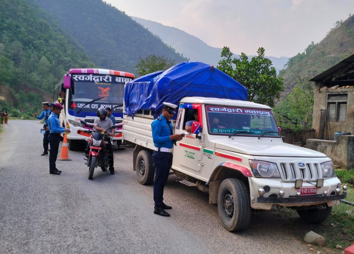 प्युठान ट्राफिक प्रहरीको राजस्व संकलनमा ह्वात्तै वृद्धि, सचेतनामूलक कार्यक्रमलाई तिब्रता