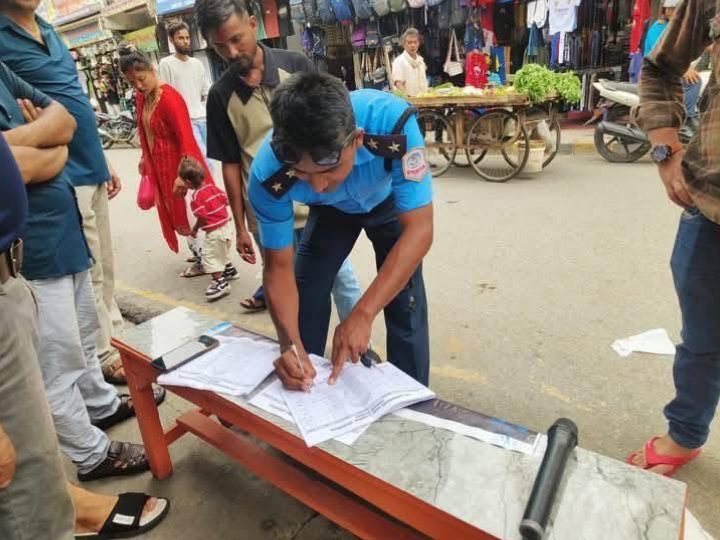 ट्राफिकका सई कमल खड्कालाई महङ्गो सबित भयो रवि लामिछाने छुटाउ अभियान, तानिए हेडक्वार्टर