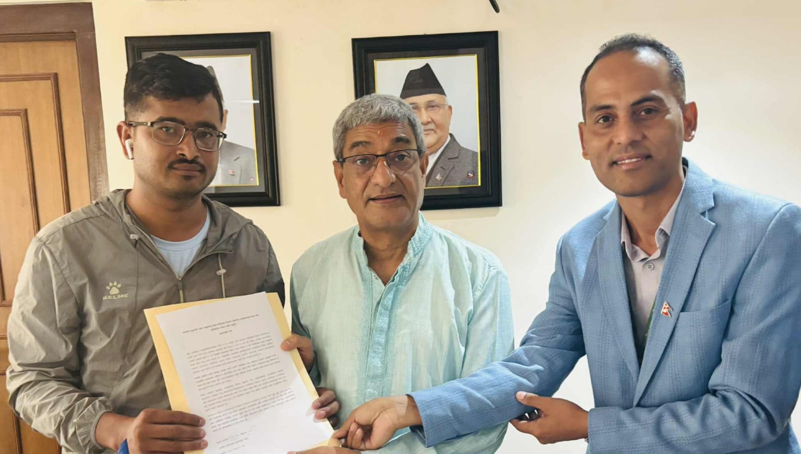 १५ वर्ष अघिको हेमराज धिताल हत्या घटनाका अपराधी खुलेआम घुम्दै, गराइयो गृहमन्त्रीको ध्यानाकर्षण