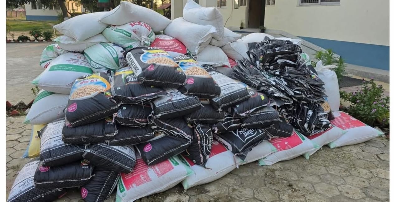 गुराँसपुरबाट भन्सार छलेर ल्याइएको ४८ क्विन्टल बढी केराउ बरामद