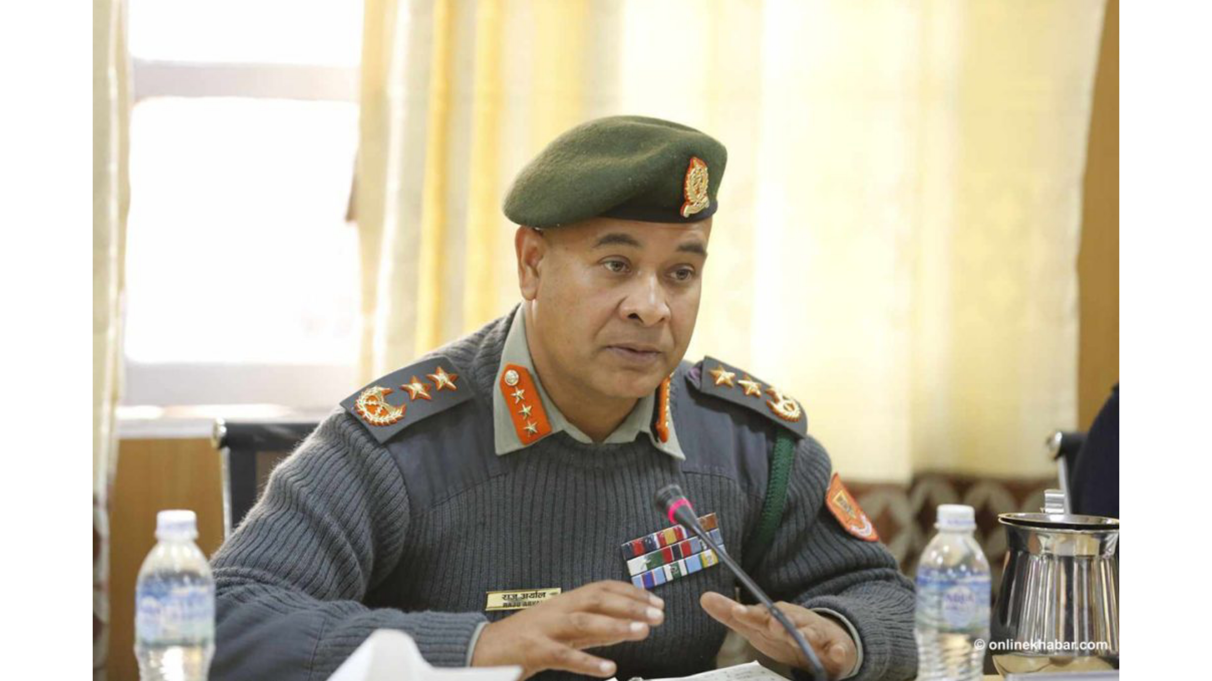 व्यावसायिकतासाथ कार्यक्षेत्रमा लाग्न सशस्त्र प्रहरी प्रमुख अर्यालको निर्देशन