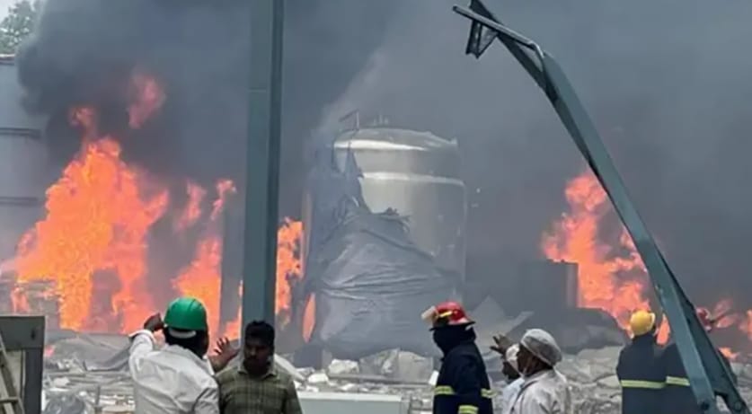 रौतहटको रक्सी उद्योगमा भयानक विष्फोट, एकजनाको मृत्यु,६ घाइते