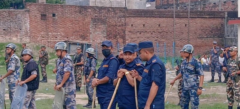 आजदेखि देशभरका मतदान केन्द्रमा सुरक्षाकर्मी र कर्मचारी खटिँदै