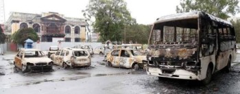 सिंहदरबार र आसपास क्षेत्रका सरकारी कार्यालयका हजार बढी सवारीसाधनमा आगजनी (यस्तो छ विवरण)