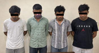 स्रोत नखुलेको साढे ५२ लाख नगदसहित चार जना प्रहरीको नियन्त्रणमा