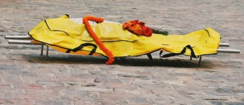 बर्दियामा ट्रकले दुईजना सशस्त्र प्रहरीलाई ठक्कर दियो, सहायक हवल्दारको मृत्यु, जवान घाइते