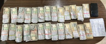 बेलाटारीमा स्रोत नखुलेको साढे २१ लाख नगदसहित दुई युवक पक्राउ