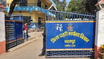 बिलबिजक बिना बिक्रीका लागि राखिएका ६३ थान मोबाइल बरामद, २ जना पक्राउ