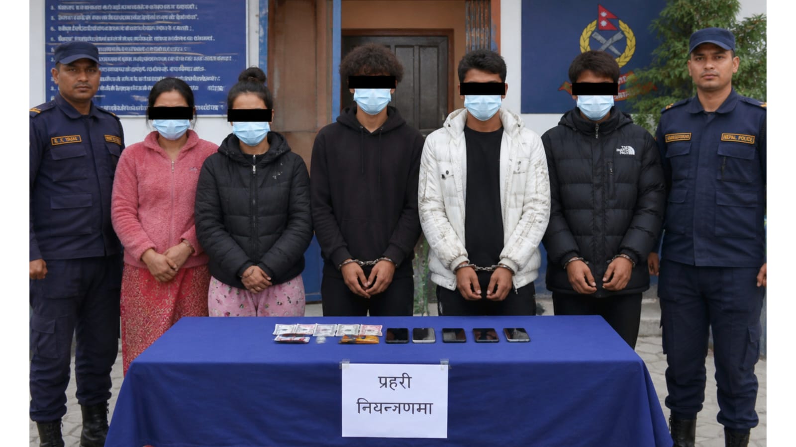 ड्युटीमा खटिएका महिला प्रहरीमाथि अभद्र व्यवहार गर्ने पाँच जना पक्राउ