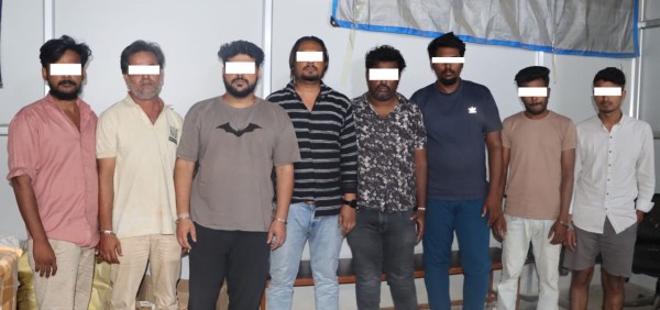 राजस्व छली गरेर ल्याएको ठुलो परिमाणको मोबाइल पार्ट्ससहित ८ जना पक्राउ