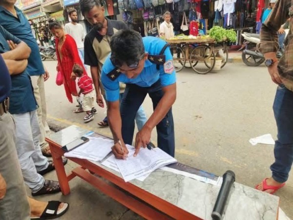 ट्राफिकका सई कमल खड्कालाई महङ्गो सबित भयो रवि लामिछाने छुटाउ अभियान, तानिए हेडक्वार्टर