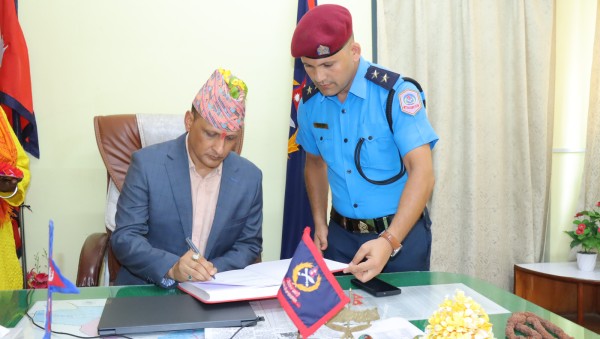 एसपी जिसीले सम्हाले बाँके जिल्लाको कमाण्ड,उच्च मनोबल र दृढ़ विश्वासका साथ काम गर्न निर्देशन