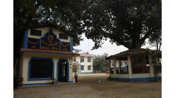 भारत बेच्न लैजान लागिएकी बालिकाको प्रहरीद्वारा सकुशल उद्धार