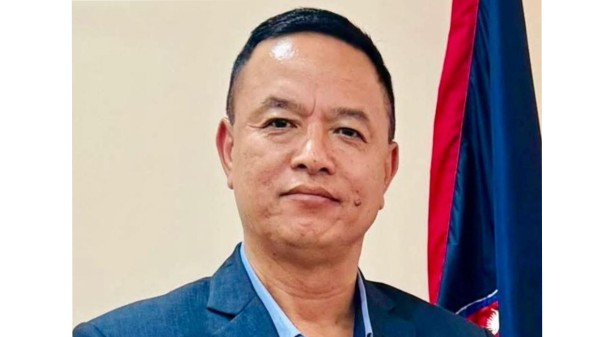 आईजीपीबाट अवकाश पाएकै दिन खापुङमाथि लाग्यो विदेश भ्रमणमा रोक