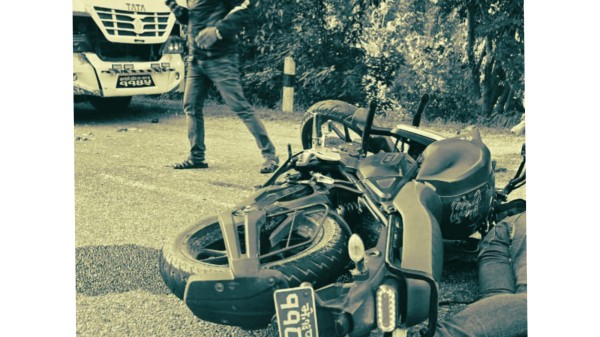 बाँकेको अगैया नजिक बसको ठक्करबाट मोटरसाइकल चालक गम्भीर घाइते