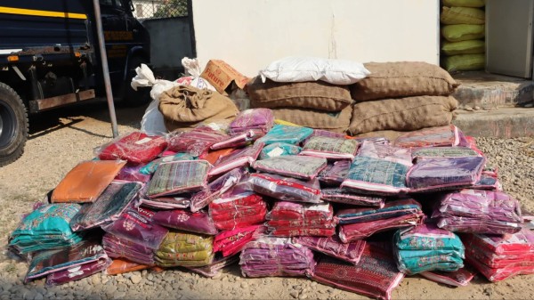 नेपालगन्जबाट ५ लाख रुपैयाँ बढीको अवैध सामान बाँके  प्रहरीको नियन्त्रणमा