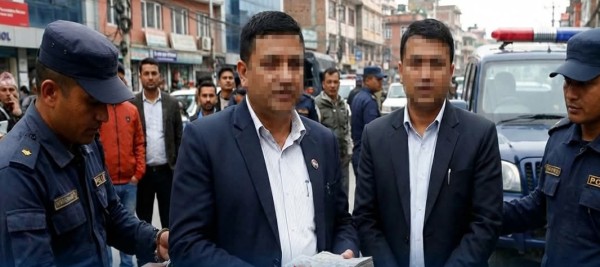 प्रहरी-प्रशासनसँग पहुँचको दाबी गर्दै रकम असुली, दुई जना प्रहरीको नियन्त्रणमा