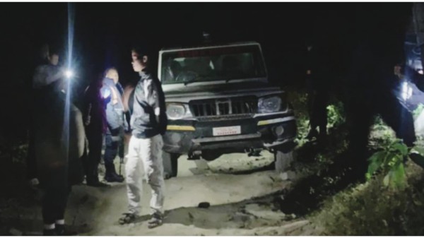 एम्बुलेन्सबाट गाँजा तस्करी गर्ने समूहमाथि प्रहरी गर्‍यो हवाई फायर,४८० किलोसहित २ जना पक्राउ