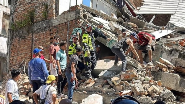 कोलम्बियामा शक्तिशाली भूकम्प, १३२ जनाको मृत्यु, ५७० घाइते
