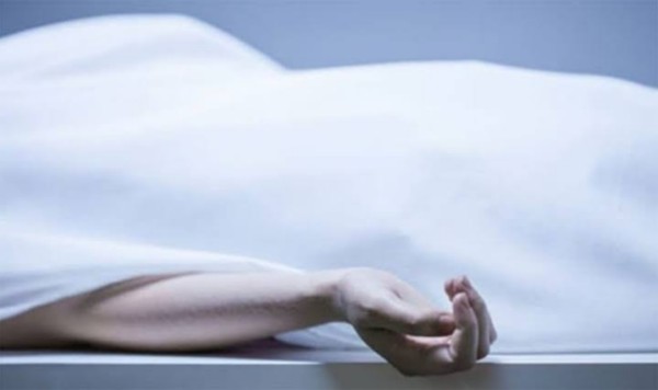 अर्धनग्न अवस्थामा खोलामा भेटियो महिलाको शव