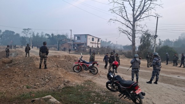 बाँकेको खजुरा पेडारी पुलमा शंकास्पद वस्तु भेटिएपछि सुरक्षा सतर्कता, सेना पुग्यो घटनास्थल