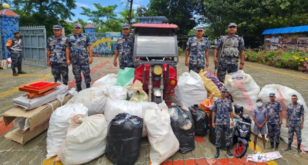१४ लाखभन्दा बढीको चोरीपैठारीका सामान सशस्त्र प्रहरीको नियन्त्रणमा, एक जना पक्राउ