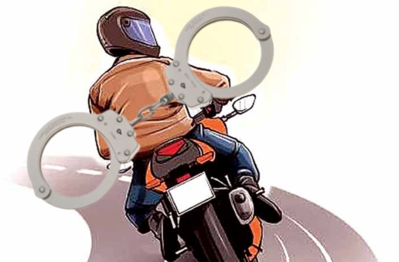मोटरसाइकल चोरीमा संलग्न युवक ट्राफिक प्रहरीको नियन्त्रणमा
