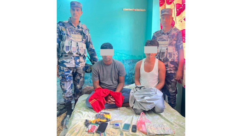 ४७ ग्राम ब्राउन सुगरसहित दुई युवक विमानस्थल बाहिरबाट सशस्त्र प्रहरीको नियन्त्रणमा
