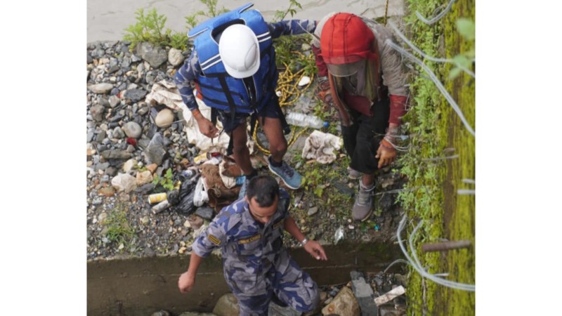 महाकाली नदिबाट बाँकेको शम्शेरगन्जका युवकको सशस्त्र प्रहरीद्वारा सकुशल उद्धार