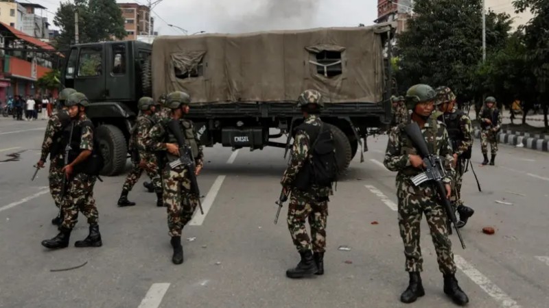 काठमाडौंमा कर्फ्यू हट्यो