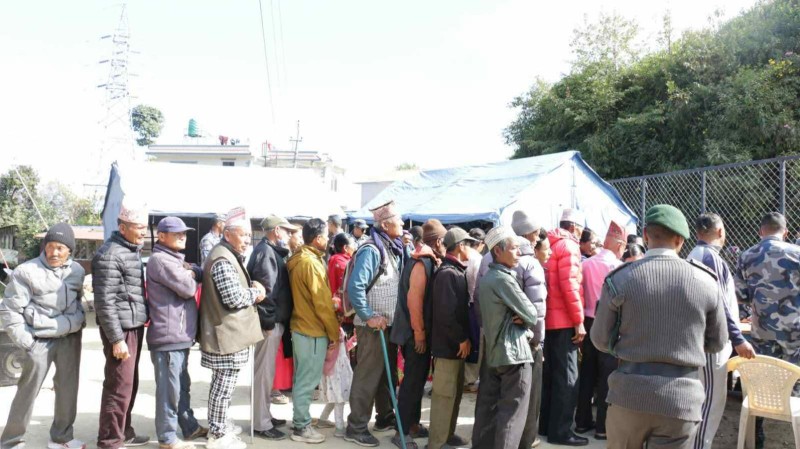 स्वास्थ्य सुरक्षा: एपीएफको निःशुल्क शिविर,२४५ स्थानीयलाई विशेषज्ञ सेवा