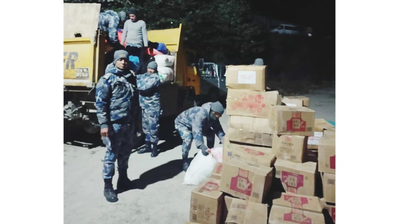 बिलबिजक बिनाका चाइनीज किराना सामानसहित गाडी र चालक सशस्त्र प्रहरीको नियन्त्रणमा