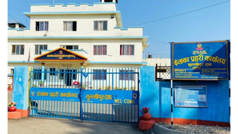 प्लम्बरको भेषमा चोरी: काठमाडौंबाट चोरी गरेर ल्याएको ६४ लाखसहित तुलसीपुरबाट दुर्गा पक्राउ