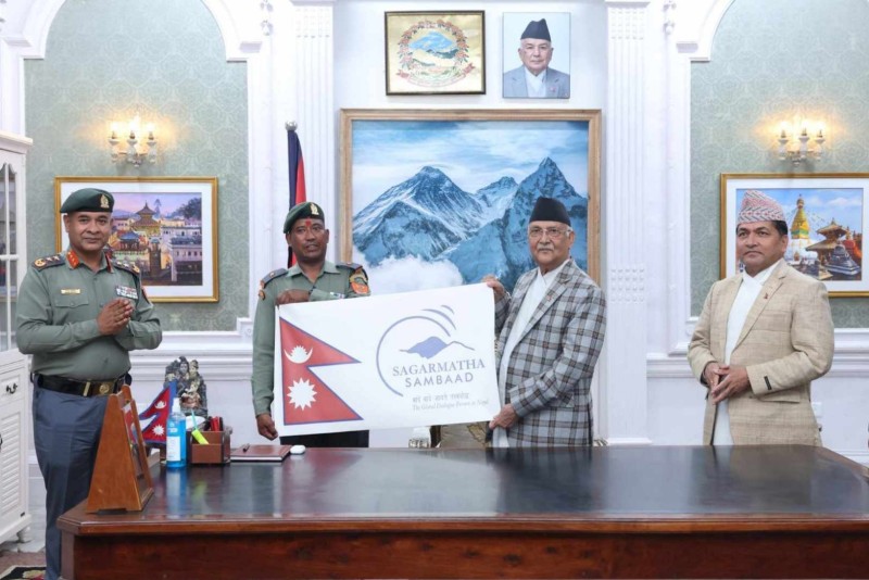 सशस्त्र प्रहरीका असई दन्तबहादुरद्वारा सगरमाथाको सफल आरोहण