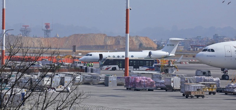 अमेरिका बस्ने सपना अधुरै, ८० नेपाली एकै दिन डिपोर्ट