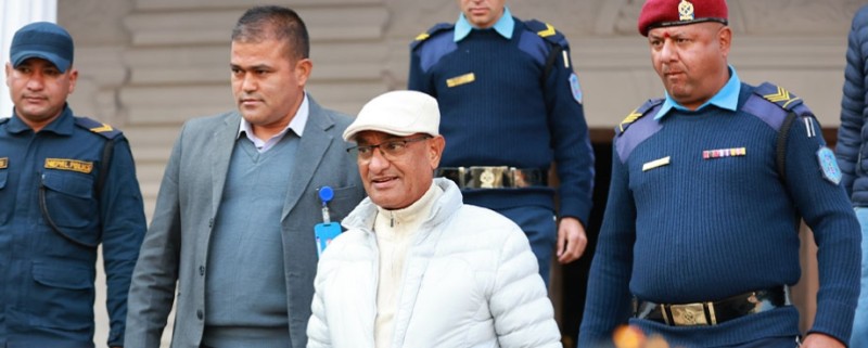 पक्राउ परेका पूर्वगृहमन्त्री लेखकलाई नेपाल प्रहरीको २ नं. गणमा राखियो