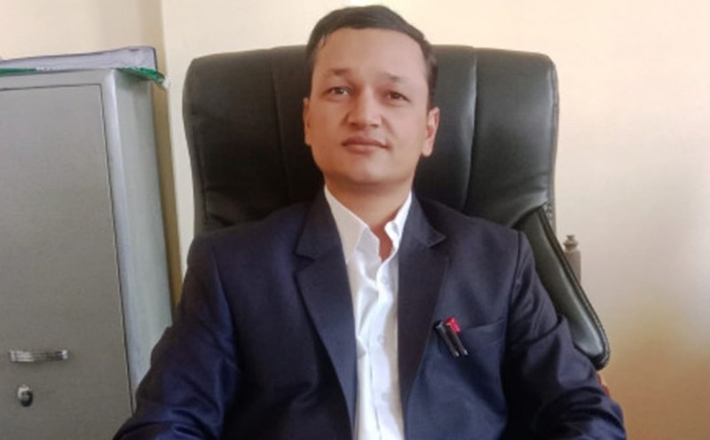 नागरिकताका लागि प्रश्न गर्दा 'दलाल' शब्द प्रयोग गर्ने बाँकेका सीडिओविरुद्ध खनियो पत्रकार महासंघ