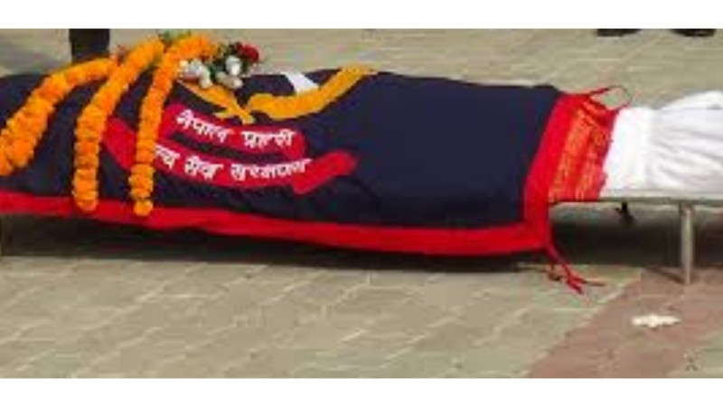 प्रहरीका वरिष्ठ हवल्दार रुखमा झुण्डिएको अवस्थामा मृत भेटिए