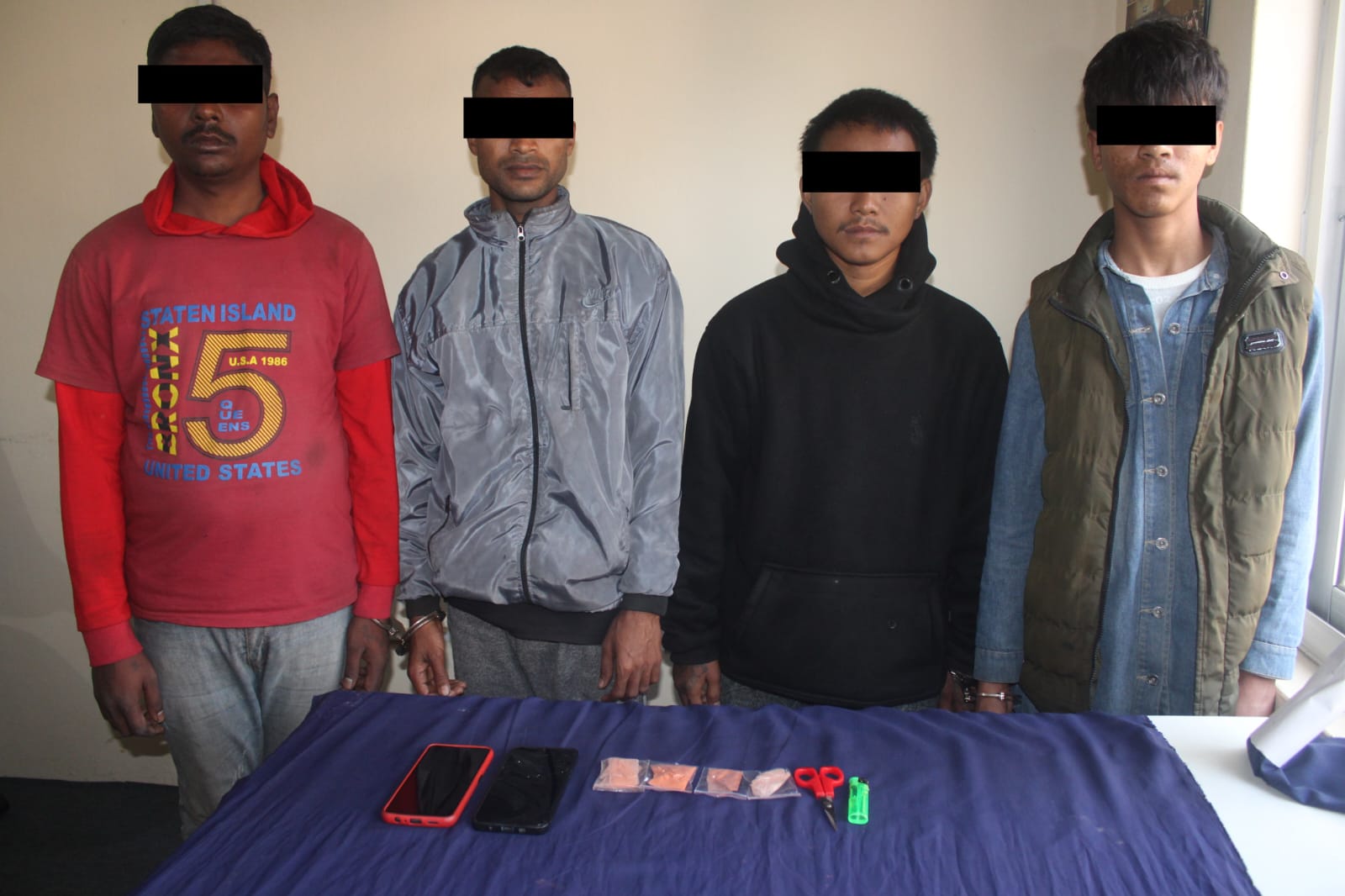प्रहरीको लागुऔषधविरुद्धको अपरेशन: एकैपटक साढे १० ग्राम खैरो हेरोइनसहित ४ जना पक्राउ