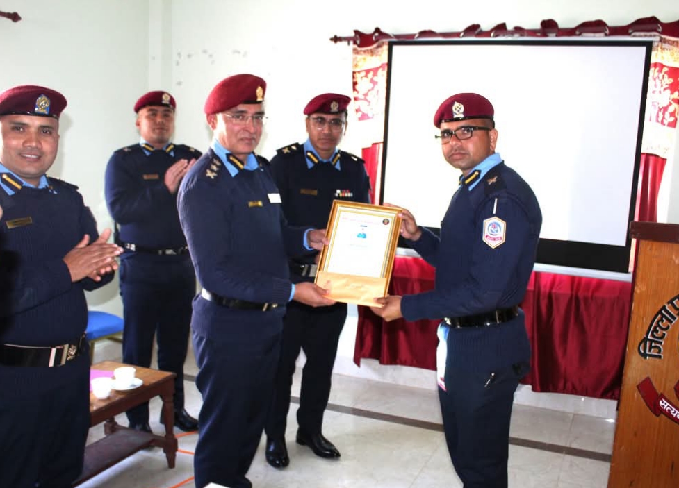 इलाका प्रहरी रामपुर पाल्पाका इन्चार्ज 'इन्स्पेक्टर' नेपाली बने 'पुलिस अफ द मन्थ'