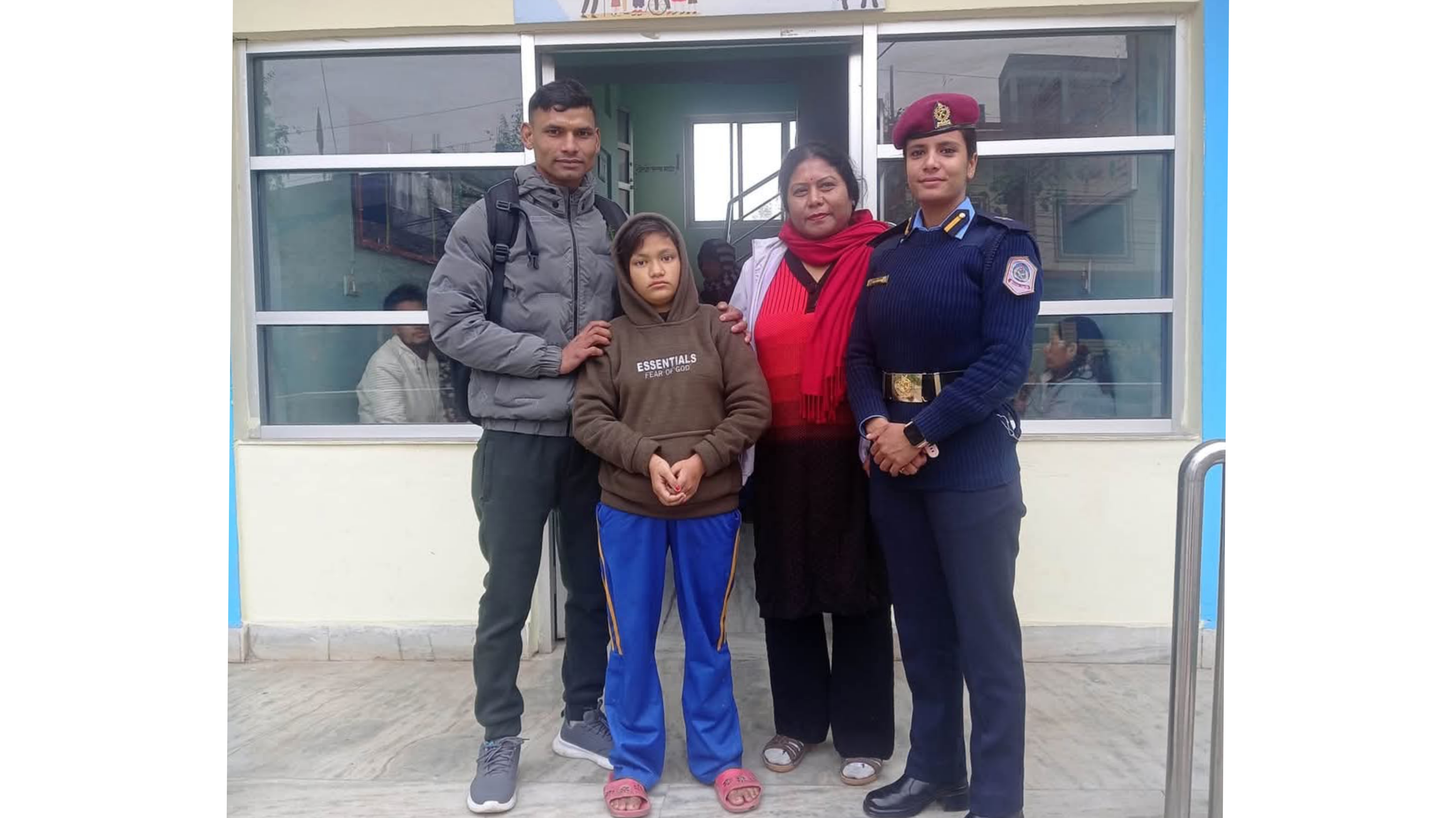 नेपालगन्जमा फेला परेकी बालिकालाई आफन्तको जिम्मा लगायो प्रहरीले