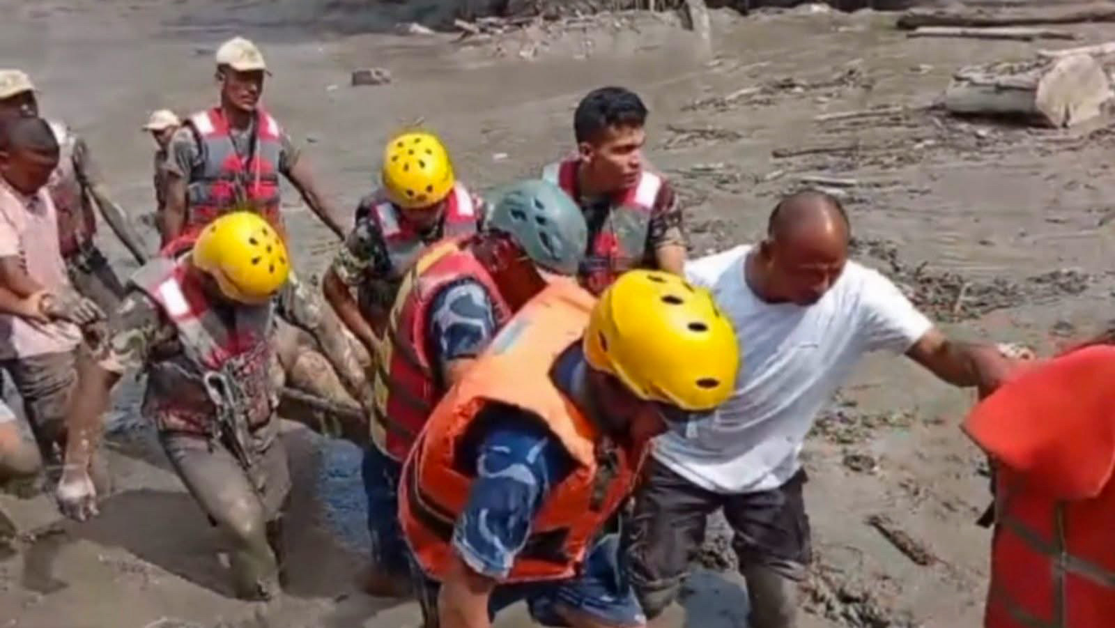भोटेकोशीको भीषण बाढीमा मृत्यु हुनेको संख्या १७७ पुग्यो