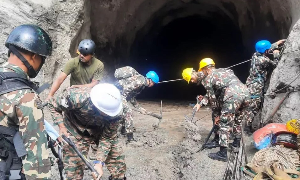 लाङटाङ खोला हाइड्रोको सुरुङबाट दुई जनाको शव निकालियो
