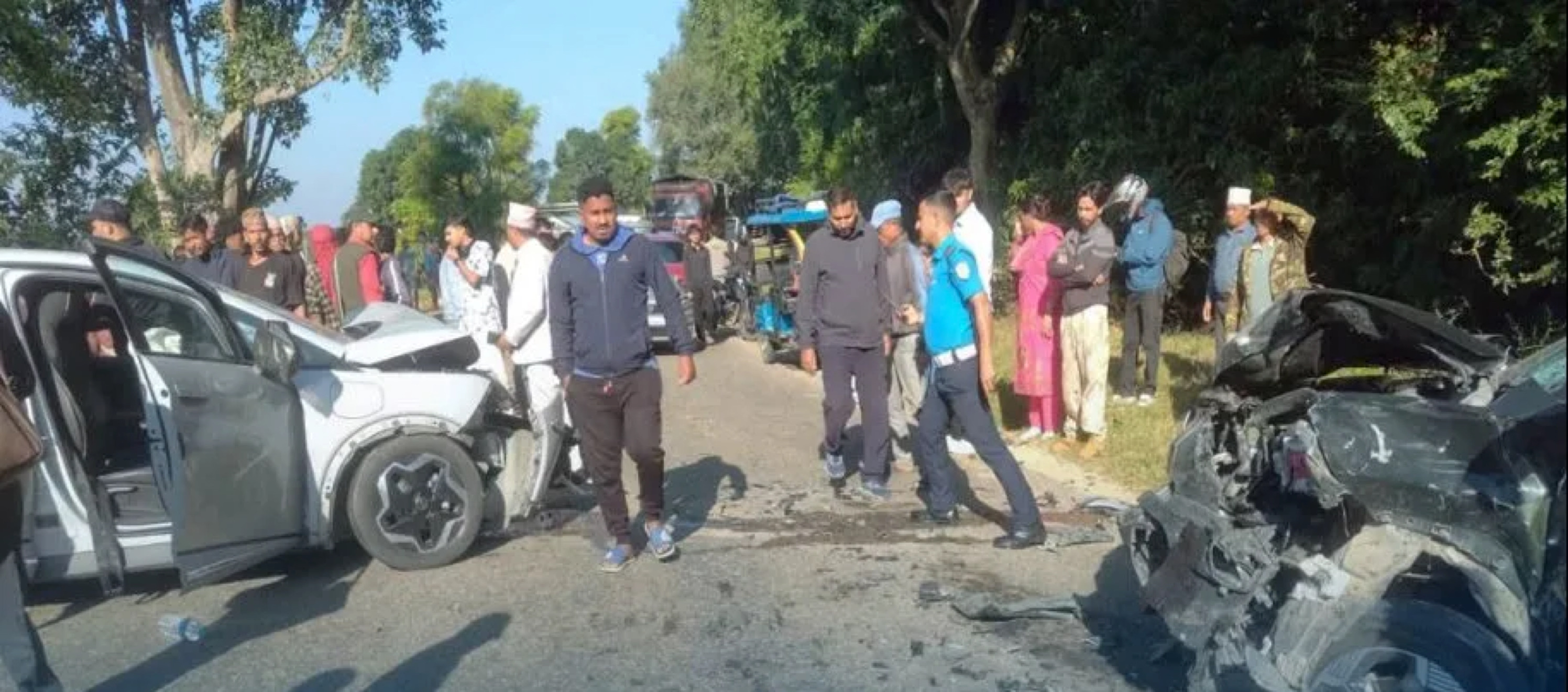 बाँकेको राप्तीसोनारीमा दुई कार ठोक्किँदा एक जनाको मृत्यु, ६ घाइते
